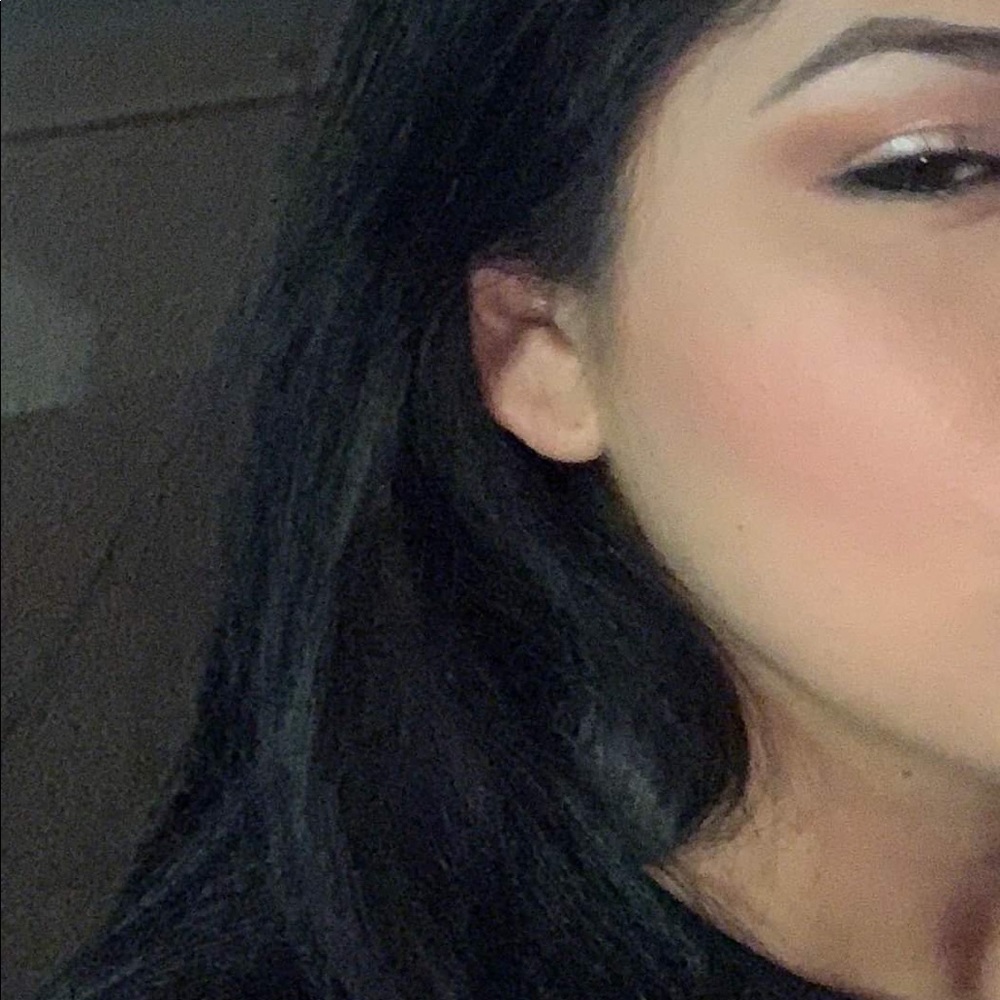 Meet your Posher, Blanca